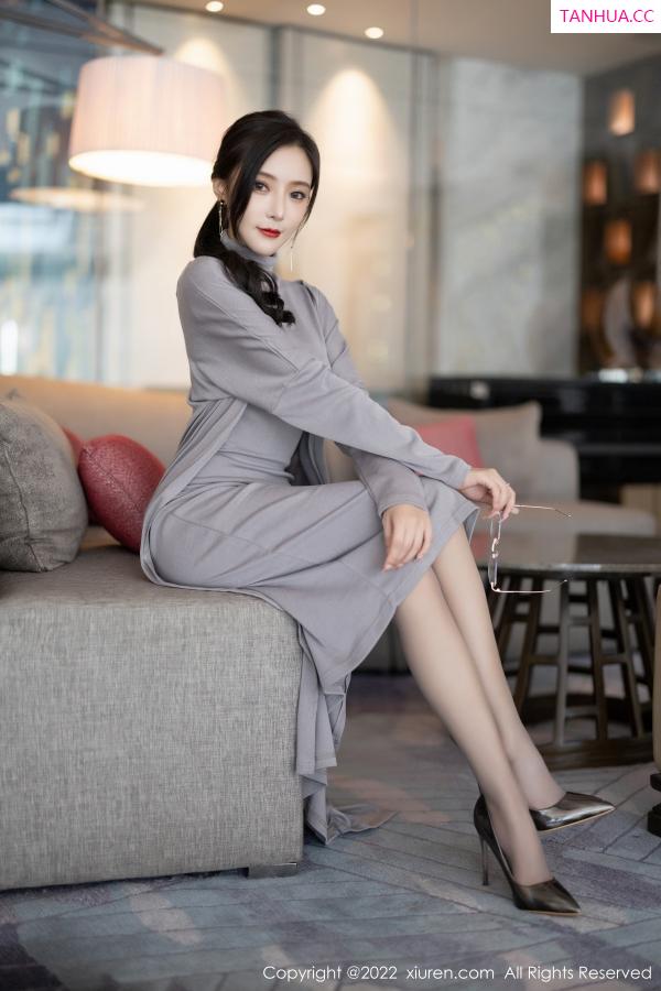 王馨瑶  [XiuRen]高清写真图 2022.10.21 No.5745 王馨瑶yanni 美腿丝袜第23张图片